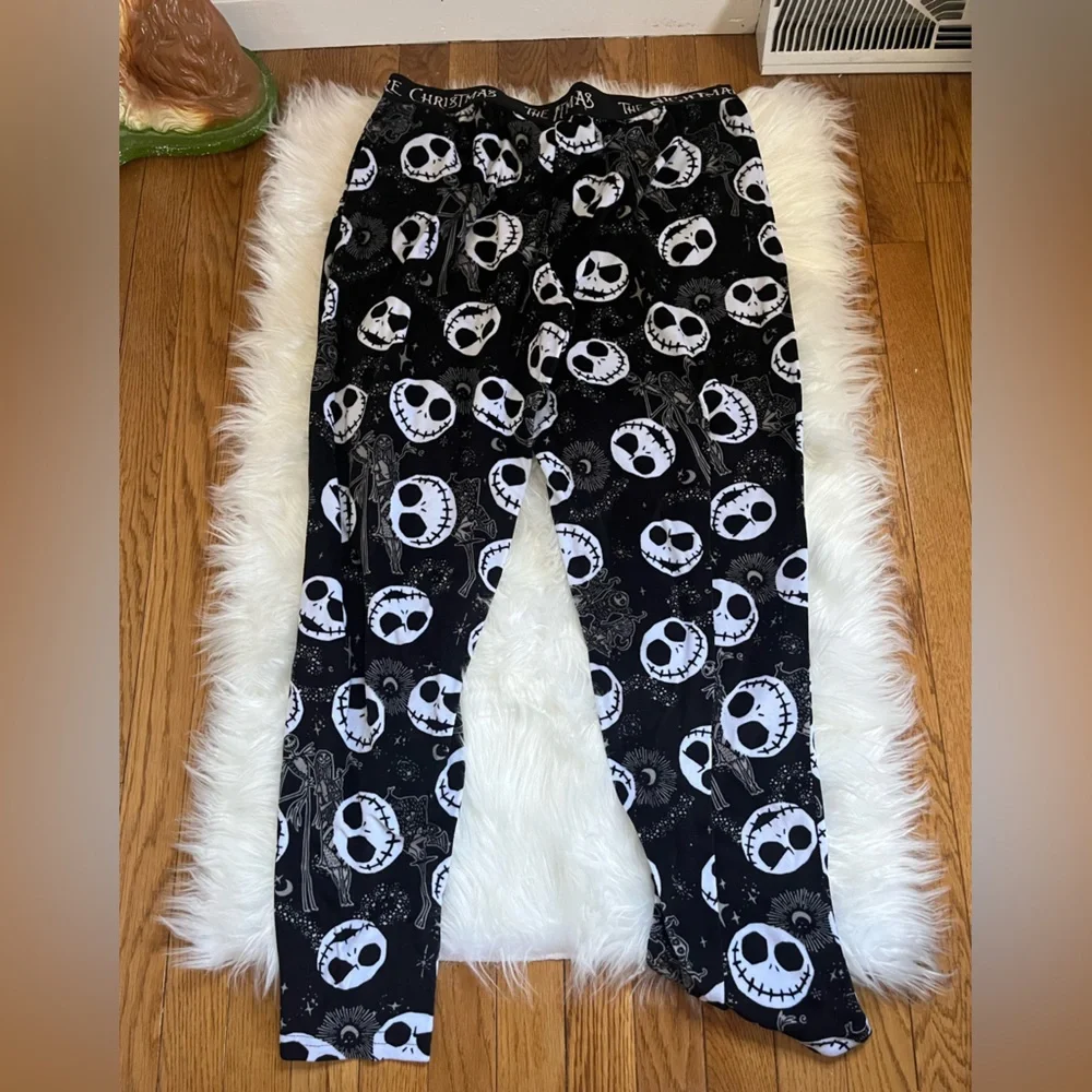 Disney The Nightmare Before Christmas Lounge Pants - Black & White - Picture 2 of 4